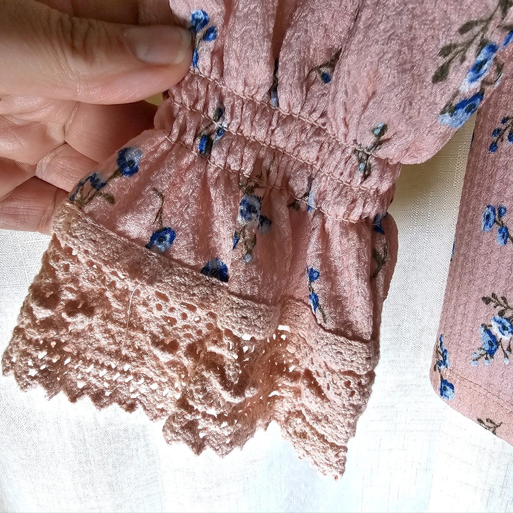 3/$20 Cato L Gathered Neck Floral Top - Picture 8 of 9